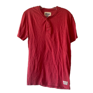old navy red short sleeve tee shirt